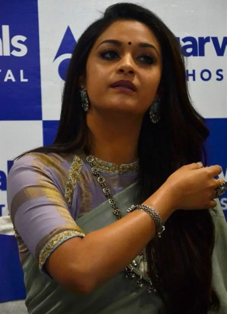 Telugu Actress Keerthy Suresh Long Hair Images in Blue Saree